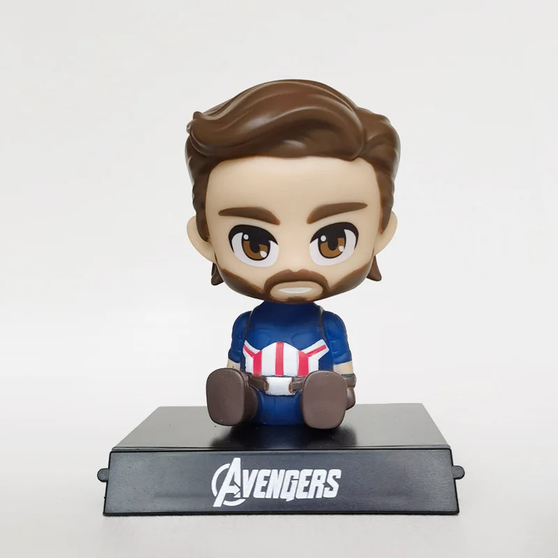 Nuovi giocattoli caldi Marvel The Avengers Joker Car Scuotendo la testa Bambola Interni auto Kawaii Ornamento da tavolo Bobble Head Giocattoli per bambini Regali