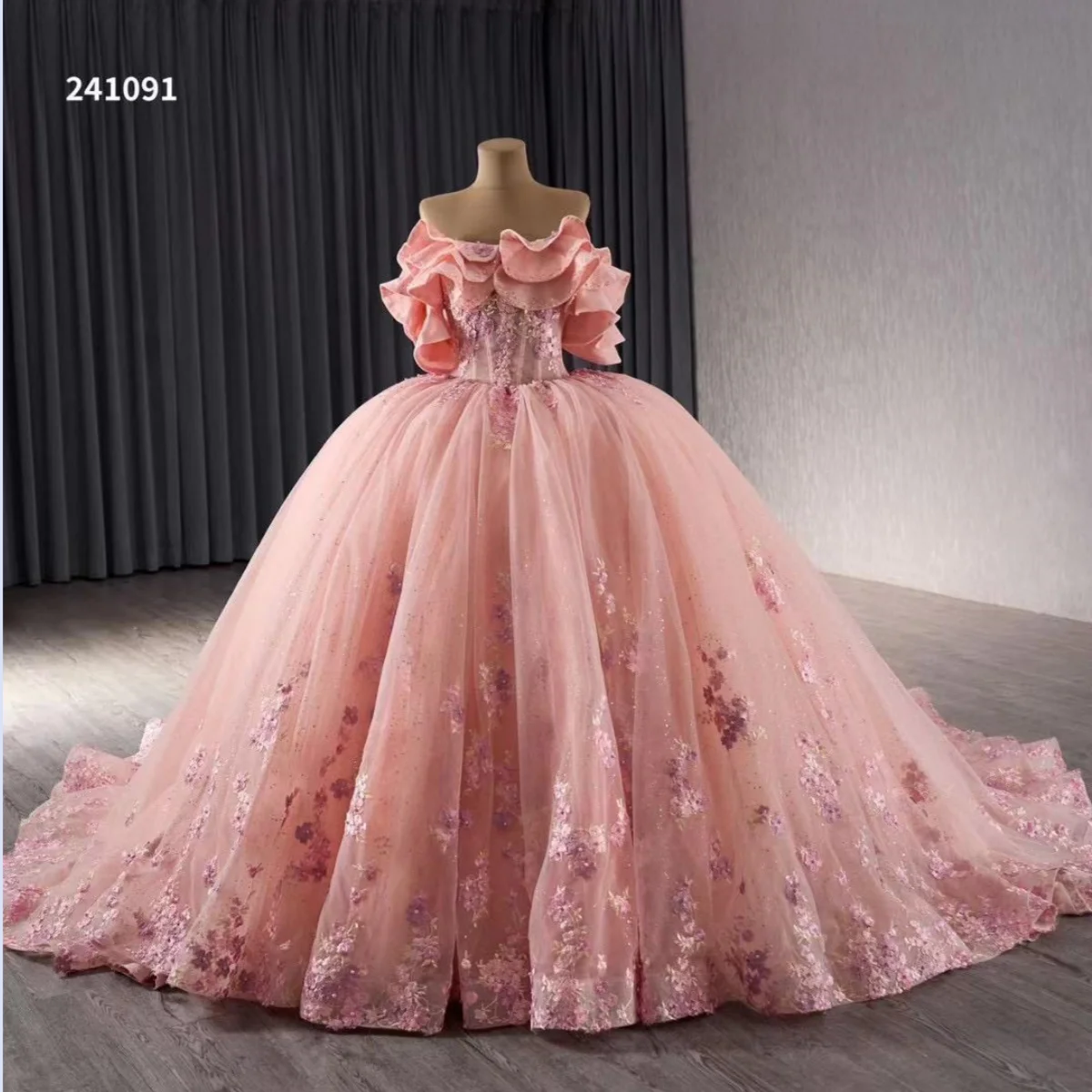 

KissWhite RSM241091 Бальное платье принцессы Quinceanera с открытыми плечами и 3d розовыми цветами на заказ