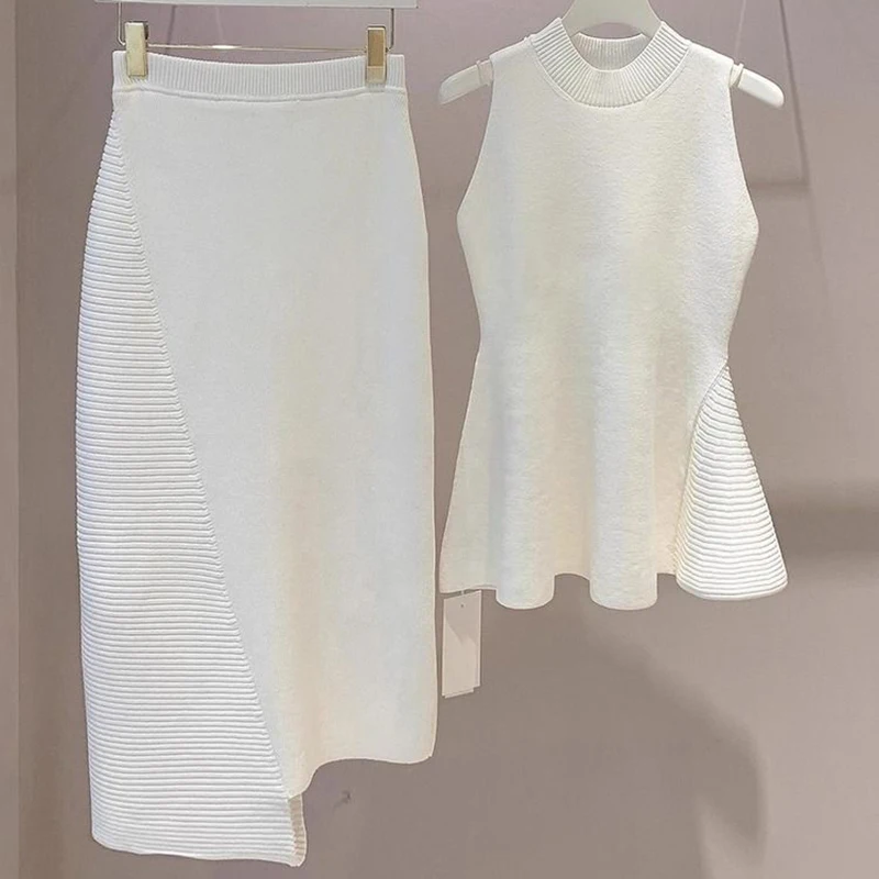 Costume deux pièces pour dames, petit parfum, jupe asymétrique, haut sans manches à col rond, sens du design 600, mode