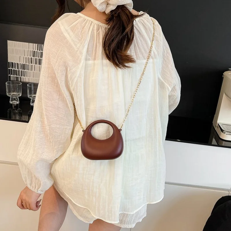

High-End Luxury Brand Ladies Messenger Bag Leather Elegant Famous Designer Fashionable Daily Vintage Commuter Bag