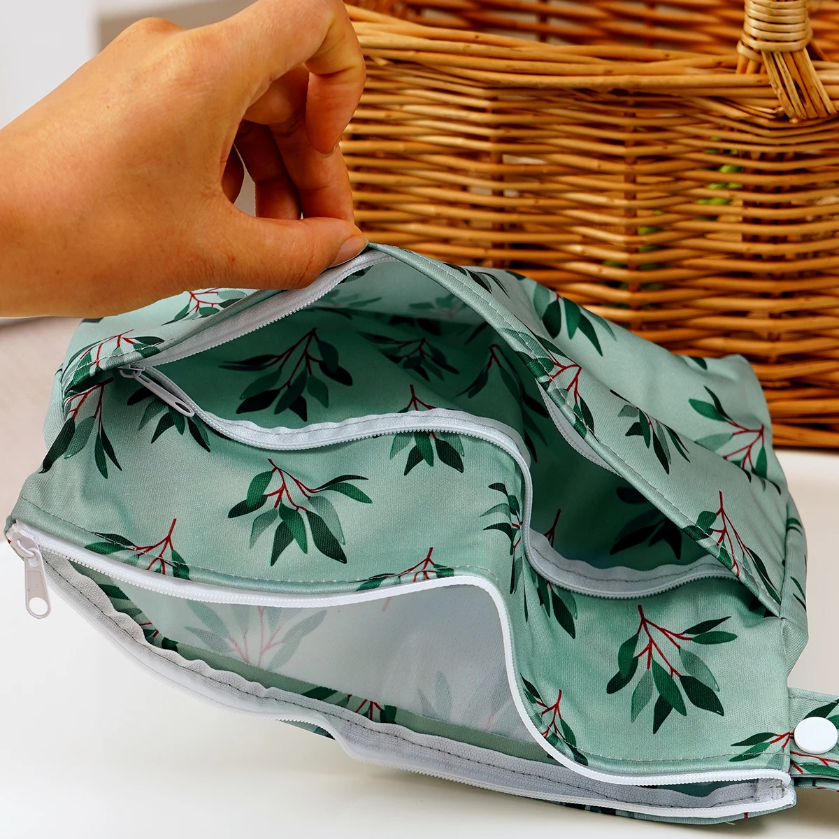 New Waterproof Washable Baby Diaper Blanket Storage Bag Nappy Insert Tote Multifunctional Travel Stroller Carry Bag Size 26x22cm
