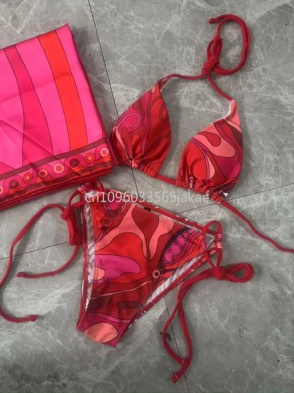 2025 Klassiek ontwerp rode sjaal bikiniset Designer merk dames sexy badpak strandbadmode