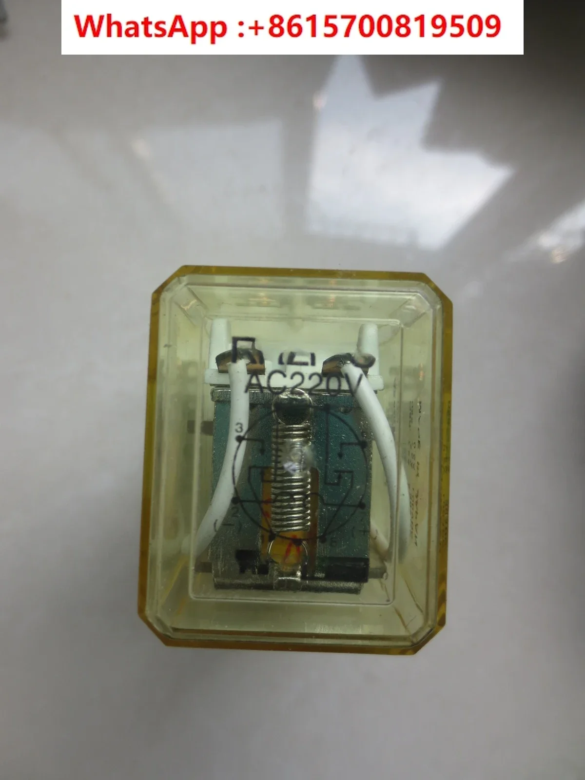 

Промежуточное реле RR2P-U RR3P-U RH4B-U DC24V AC220V