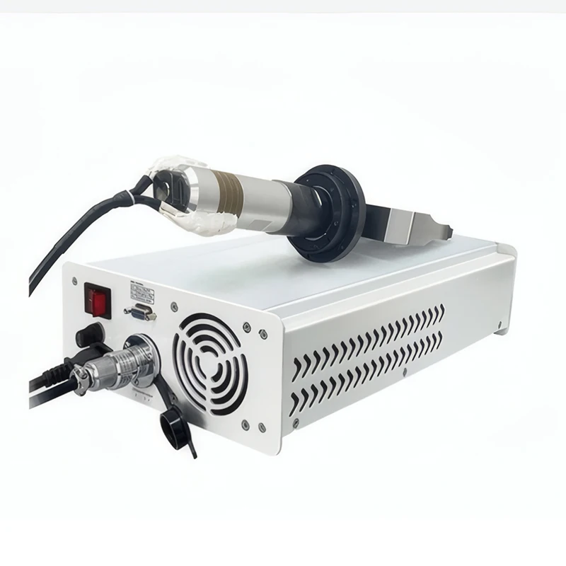 JYD-2700G Производитель 20 кГц нетканый бумажный стакан Ультразвуковой сварочный генератор и звуковой сигнал с ультразвуковым преобразователем и усилителем
