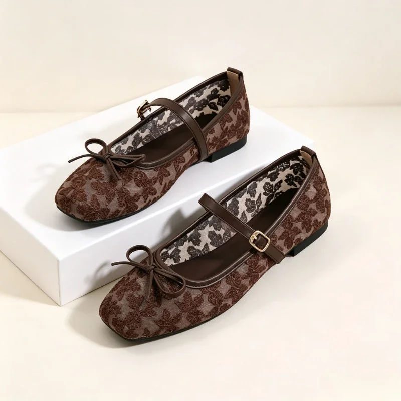 scarpe-da-balletto-in-rete-ricamata-traspiranti-con-dettagli-a-fiocco-e-fibbia-modello-basso-taglie-forti-42-leggere-e-comode-scarpe-basse-da-donna