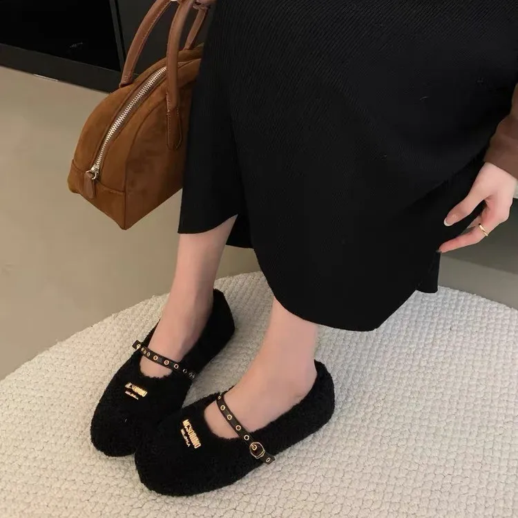 أحذية الخريف أحذية رياضية نسائية غير رسمية الفم الضحلة 2025 موضة المرأة المتسكعون الفراء الشقق شتاء خريف جديد موديس فستان الضحلة مو