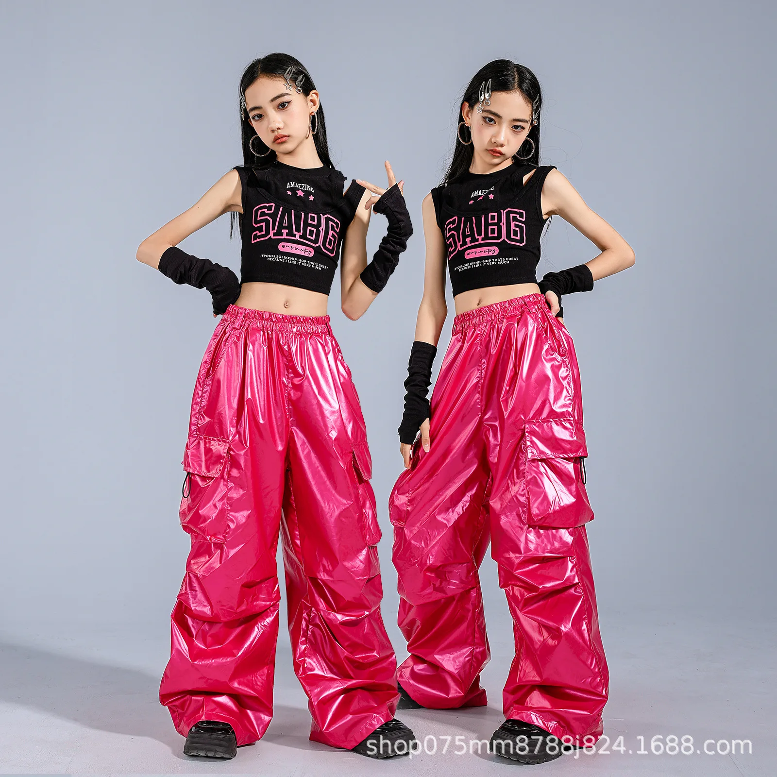 2026 New Girls Crop Tank Top Street Dance Shiny Cargo Pants Kids K-pop Streetwear Costumes Children Jazz Girl Group Clothes Sets