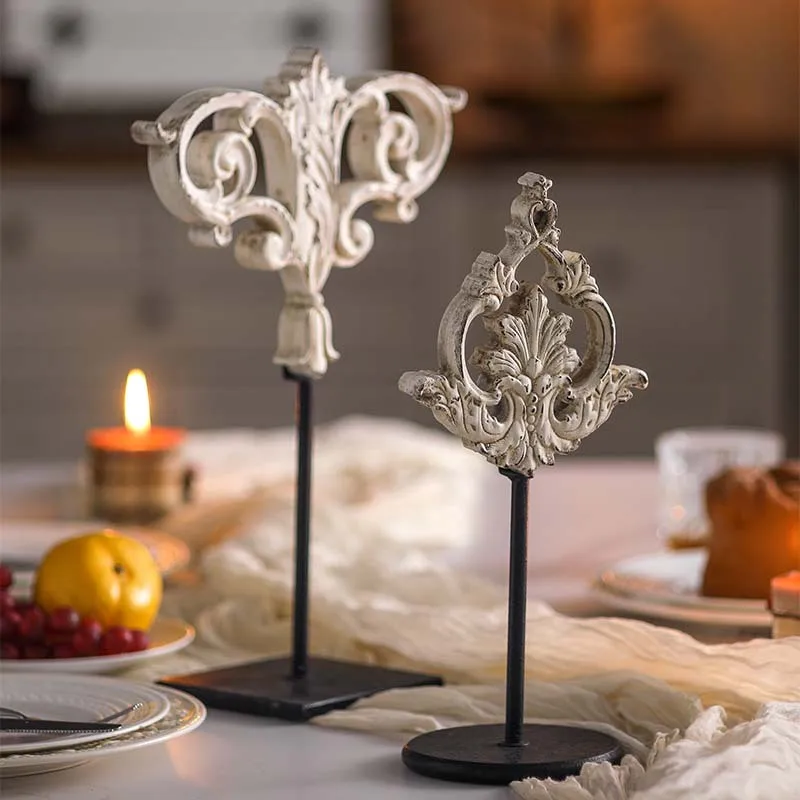 Photo studio vintage decoration ornaments, American antique photography, posing props, restaurant table decorations, crafts