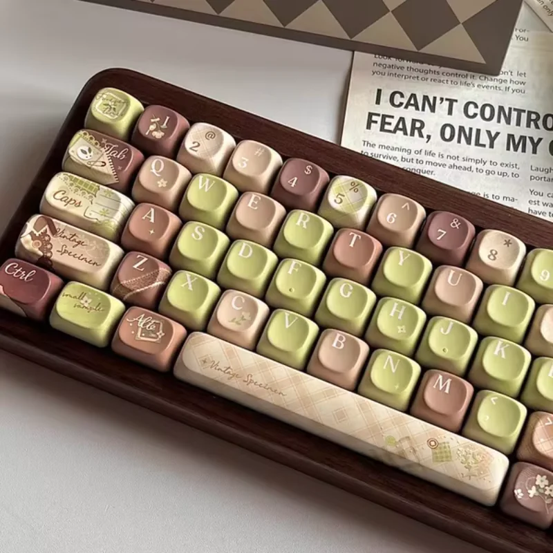 Bear keycaps original height full set cute cartoon hand-painted original green brown keycaps