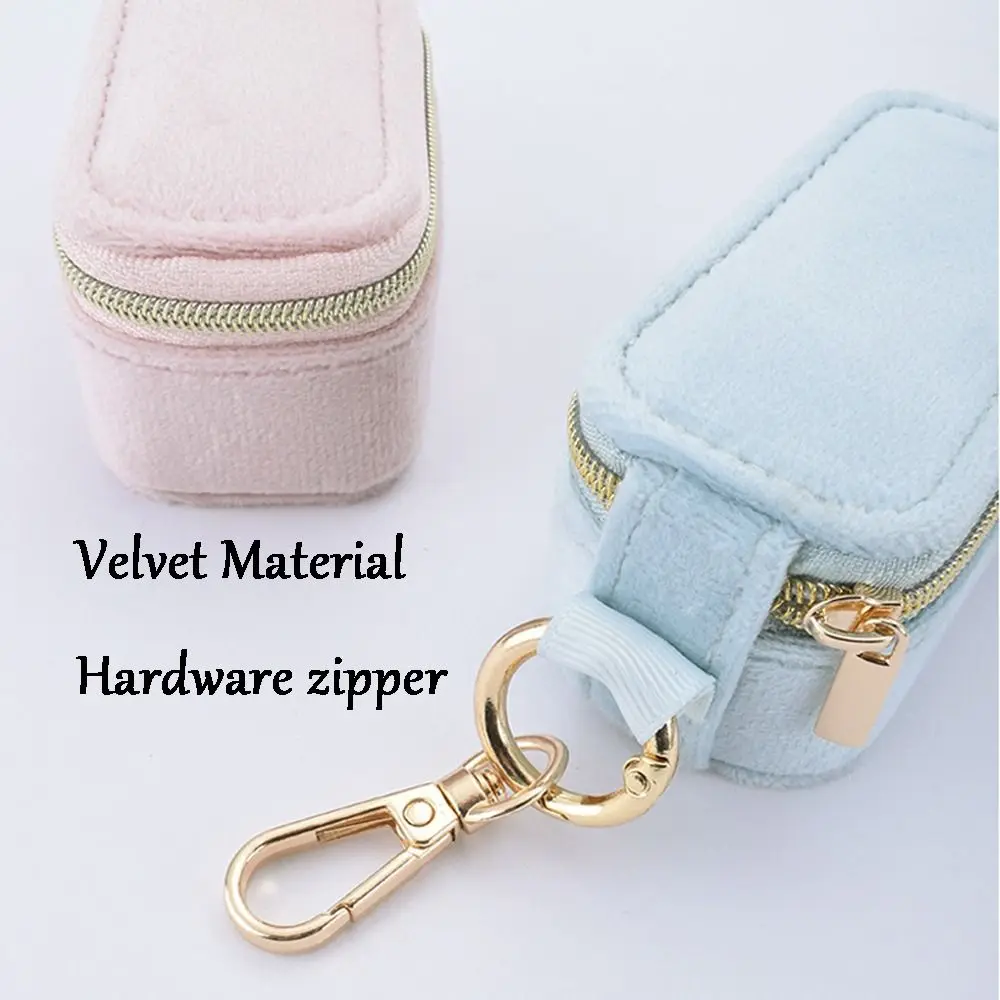 High Quality Velvet Mini Jewelry Boxes with Key Chain Hanging Type Jewelry Organizer Portable Zipper Jewelry Storage Case Travel