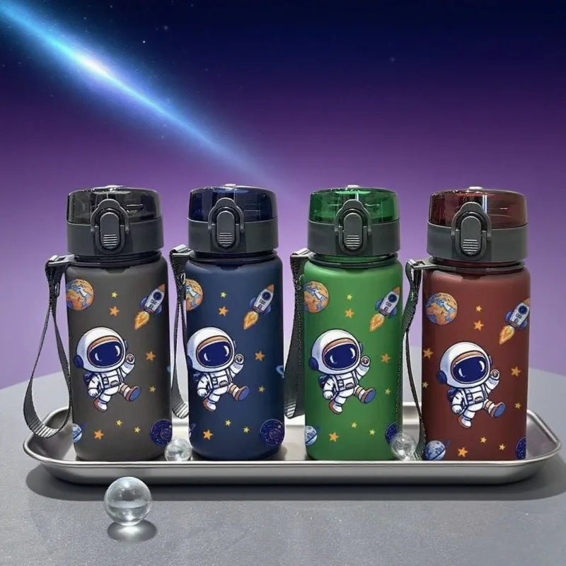 

3D-печатная пластиковая космическая портативная защелка для утечки воды с мультяшным астронавтом, 400 мл, чашка-непроливайка, дорожная чашка с веревкой, чашка без ПВХ