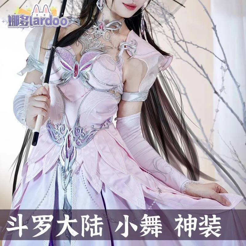 O mesmo traje antigo do cosplay