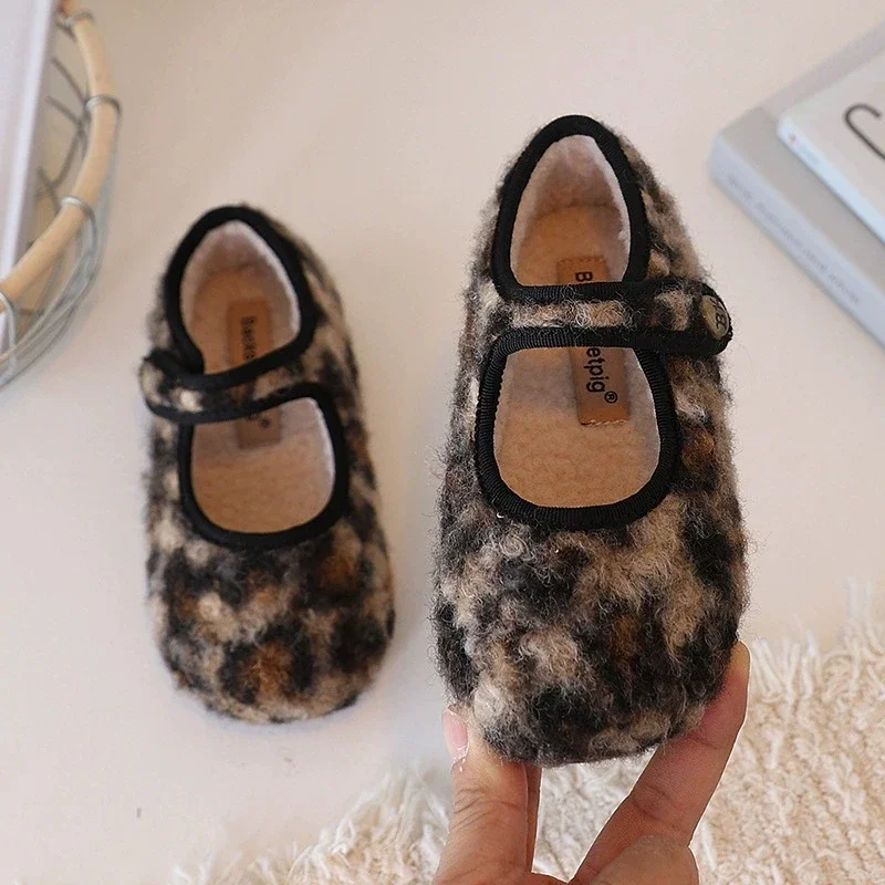 

New Children Cotton Shoes Winter Thickened Warm Short Plush Fashion Leopard Print Baby Girls Casual Shoes Kids Fats Shoes