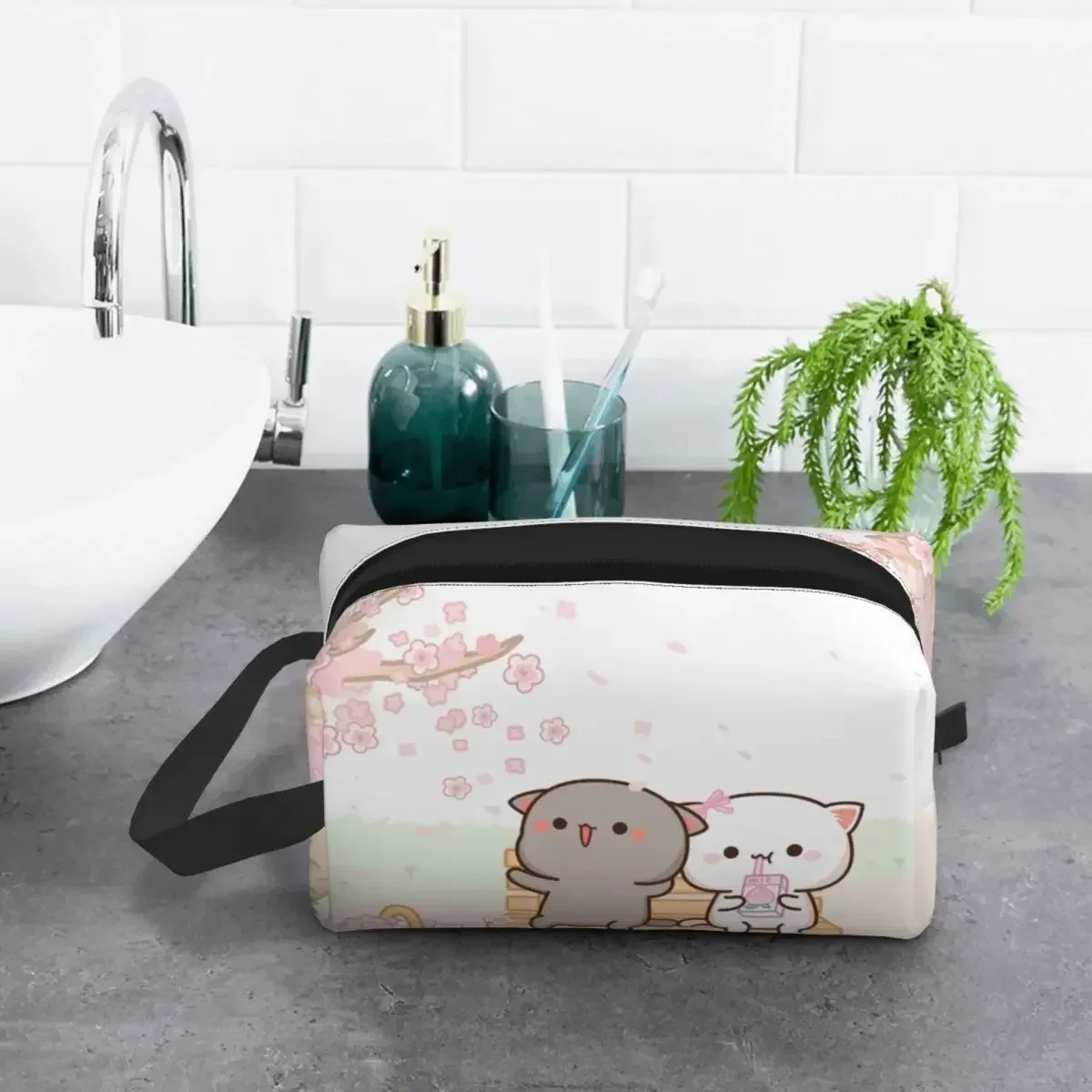 Borsa da toilette da viaggio personalizzata Peach Goma Sakura per donna Coppia di cartoni animati Mochi Cat Borsa per cosmetici per trucco Kit Dopp per riporre bellezza