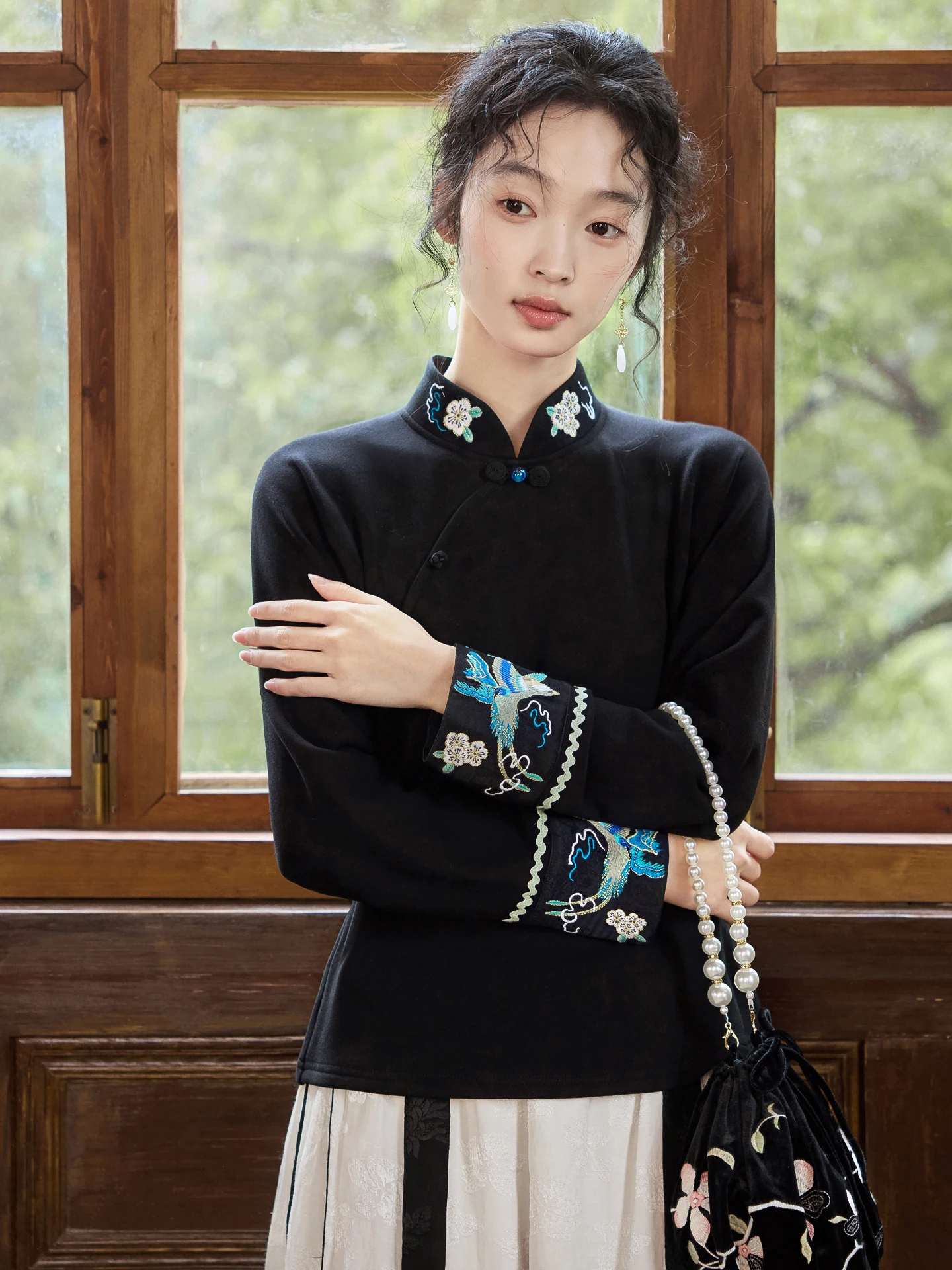 

Теплый вязаный топ с вышивкой и флисовой подкладкой, приталенный, в китайском стиле, для повседневной носки, с длинными рукавами и воротником-стойкой, для женщин