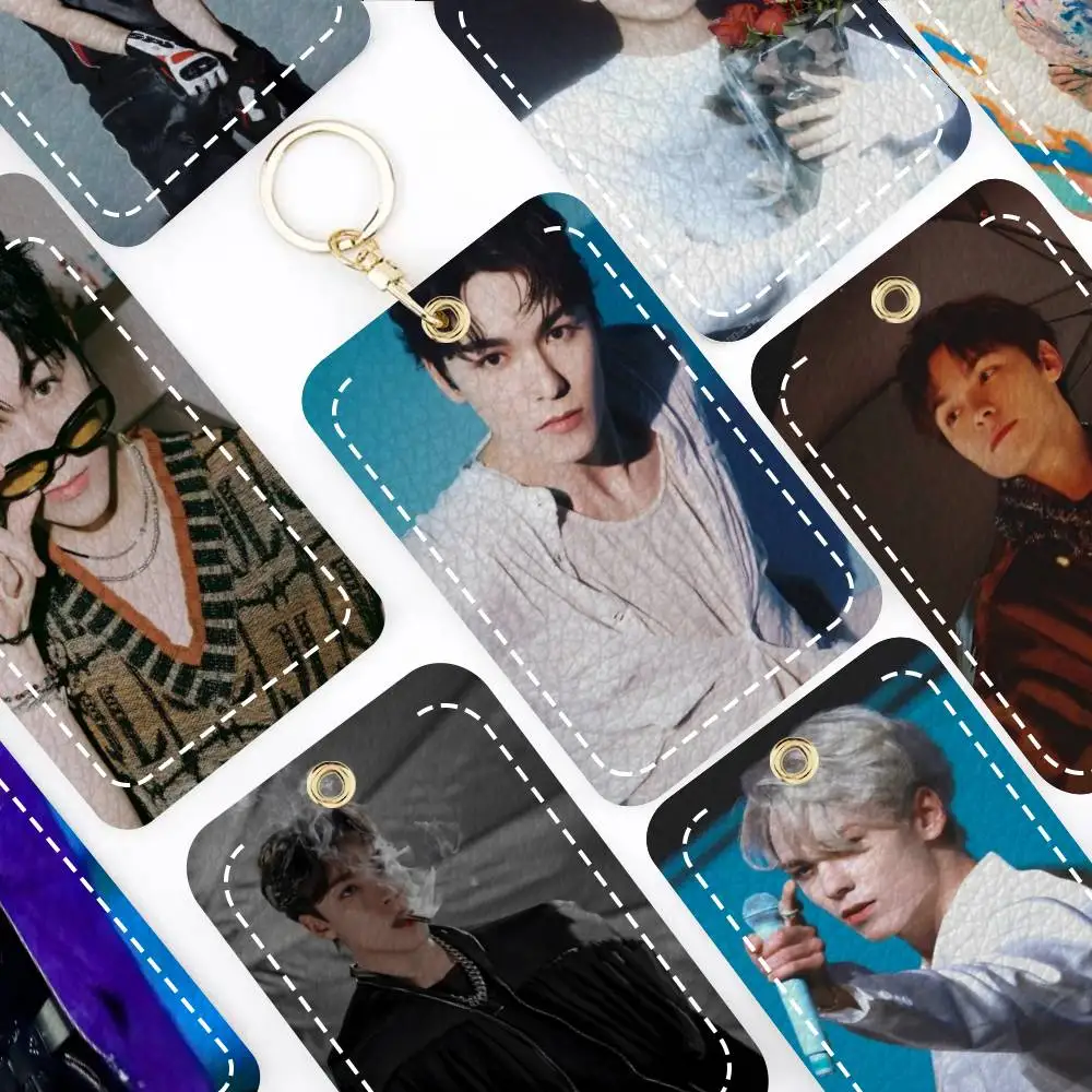 

Vernon Card Holde Applicable To Credit Bus Card Soft Leather Rectangular Keychain Protective Cover