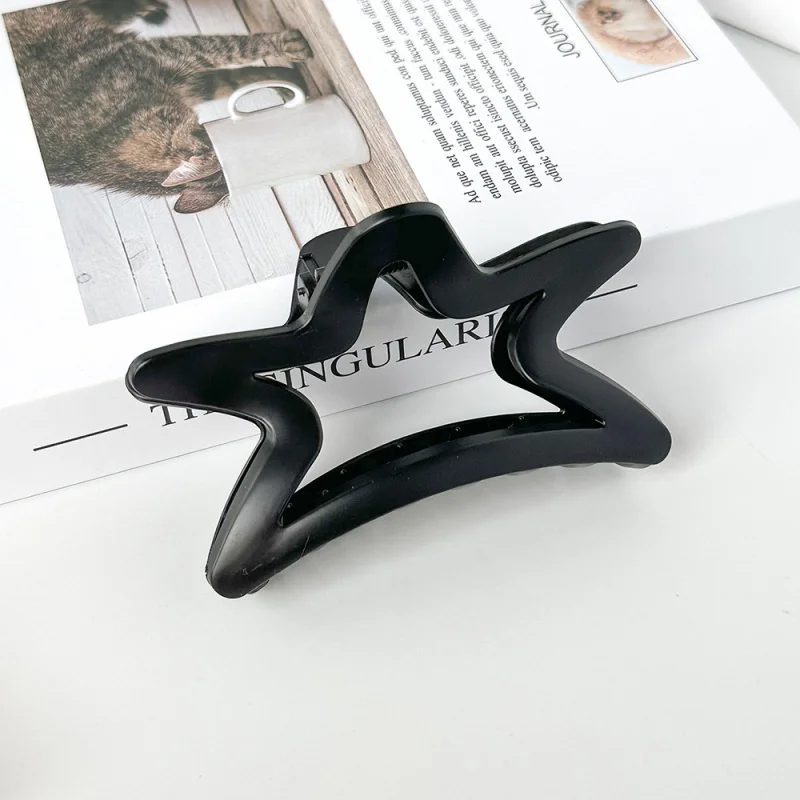 لوح إضاءة على شكل نجمة خماسية غير لامعة، مشبك شعر على شكل قرش بلون القهوة والحليب الكبير