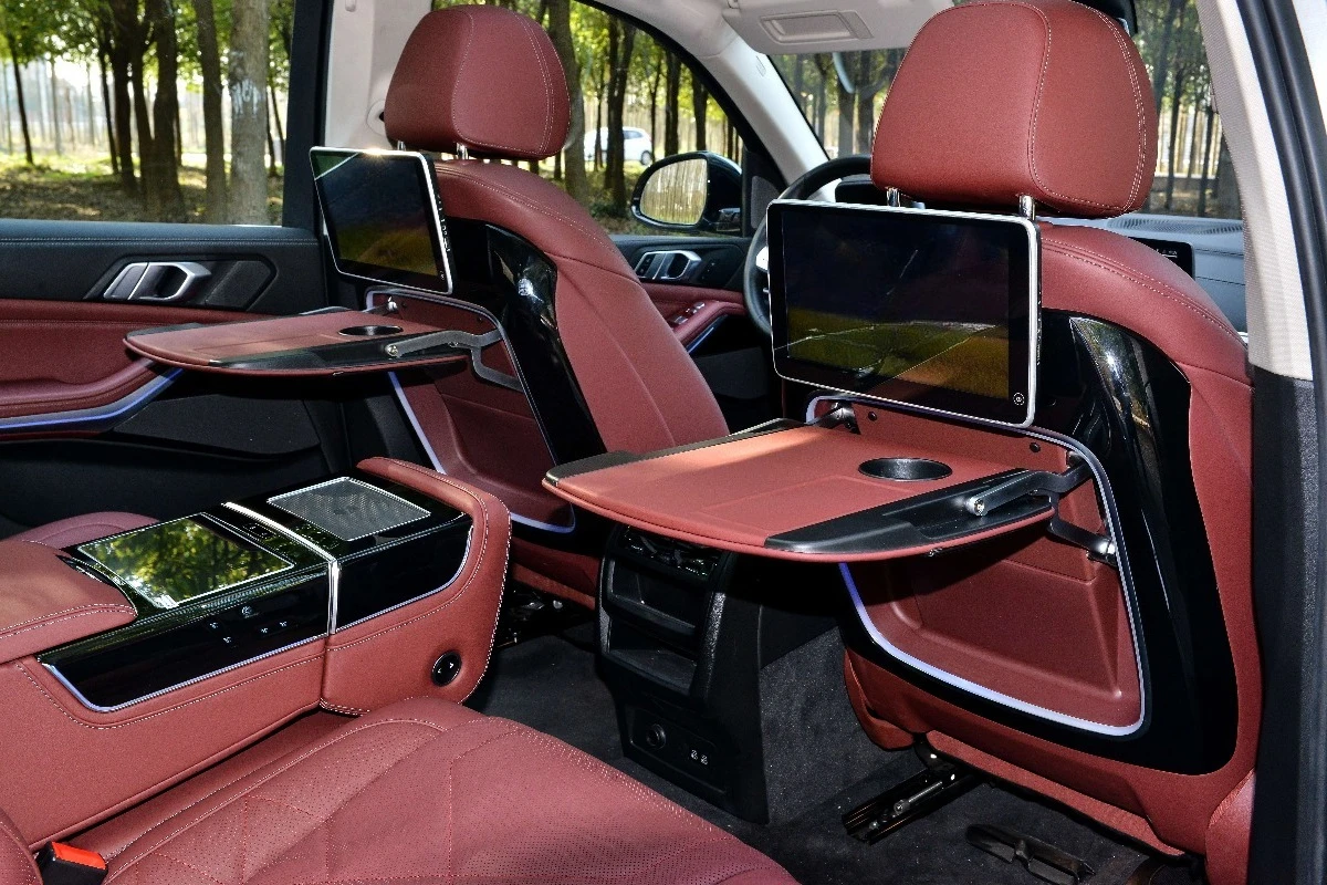 Foldable Multifunctional Leather Rear Car Seat with Console Support Customized