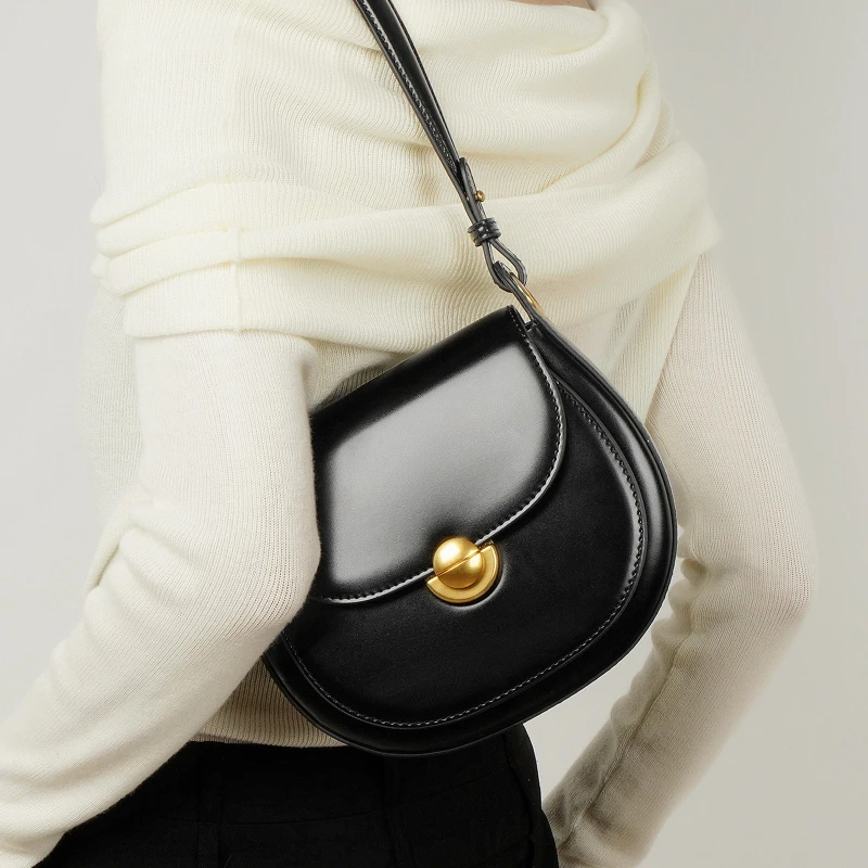 

2025 New French Cowhide Shoulder Bag, Niche Design Commuting Light Luxury Small Square Bag, High-quality Real Bag Crossbody Bag