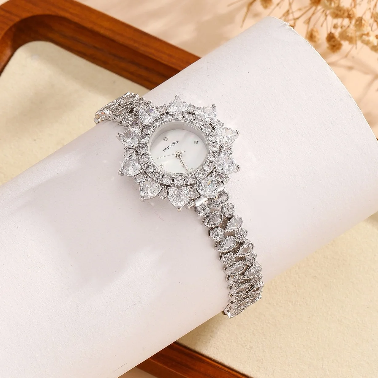 

AY Fashion Temperament High Quality Women Bracelet Bangle Watch For Women Party Evening Daily Dress Jewelly Gift