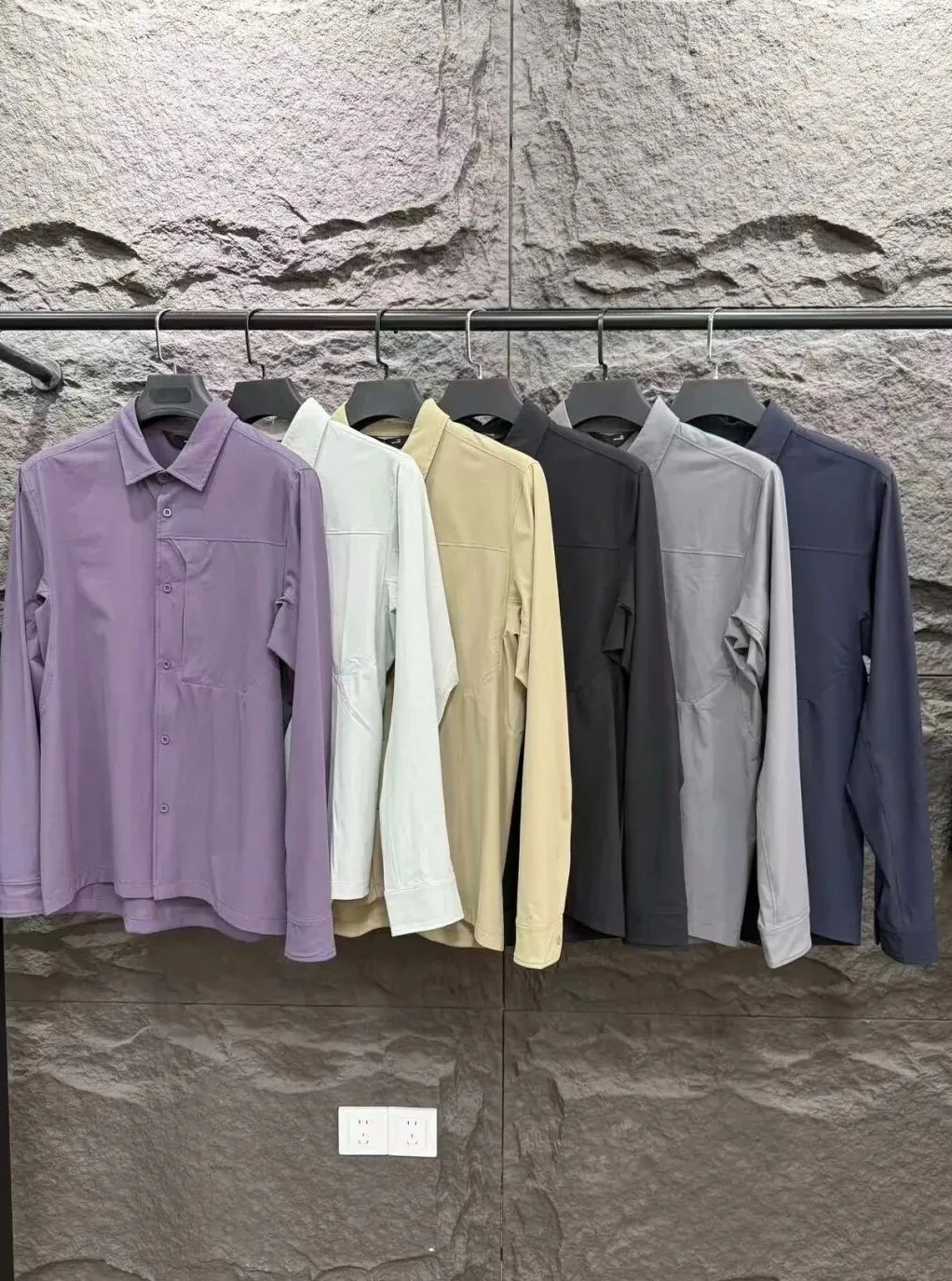 

Men's Casual Long Sve irt Functional Single Button Opening Outdoor Sports irt Commuting Daily irt Autumn Sle ke...