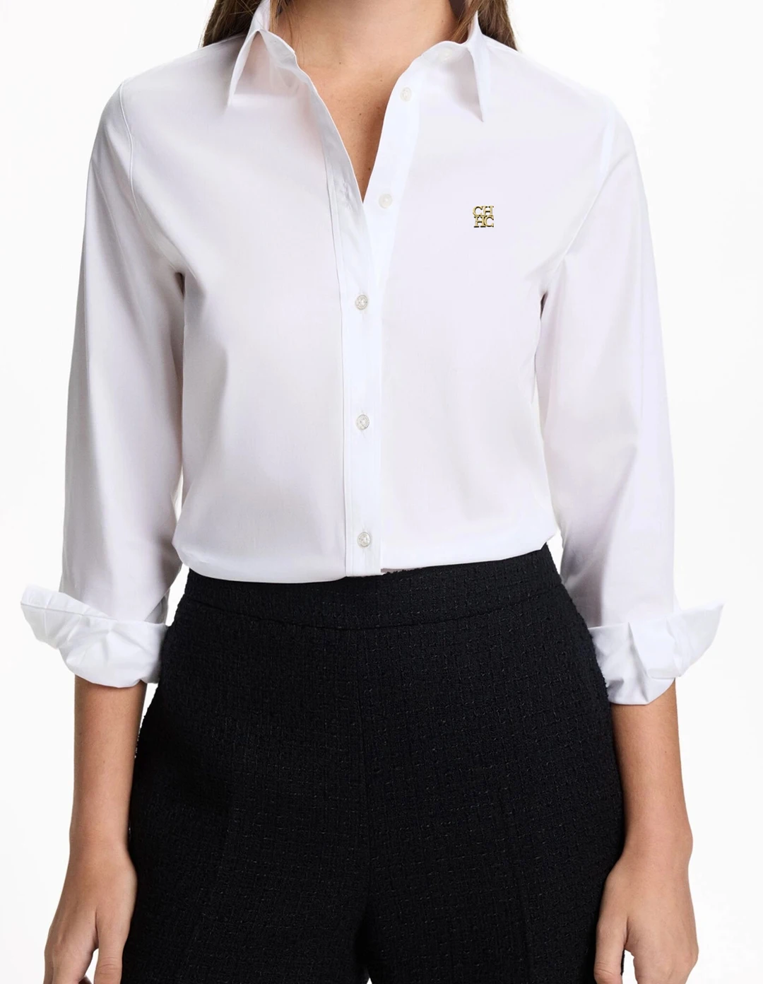 CH Damen Klassisches Hemd mit Knöpfen, erhältlich in zwei Farben, langärmlig, mit goldenem Markenlogo, geeignet für formelle Anlässe, Büro, Business und Freizeit. – Detail 1