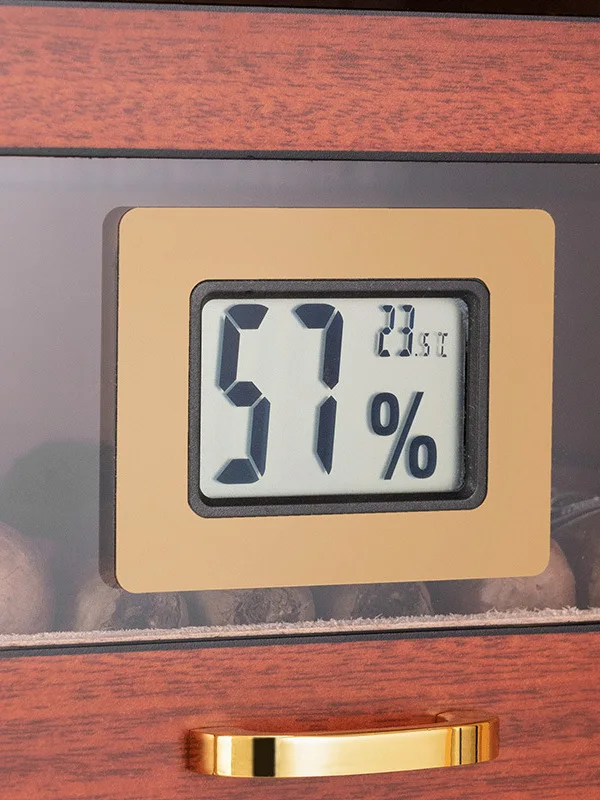 Zigarre, Kastenthermometer, Luftbefeuchter, Klavierlack, Zedernzigarrenkabine