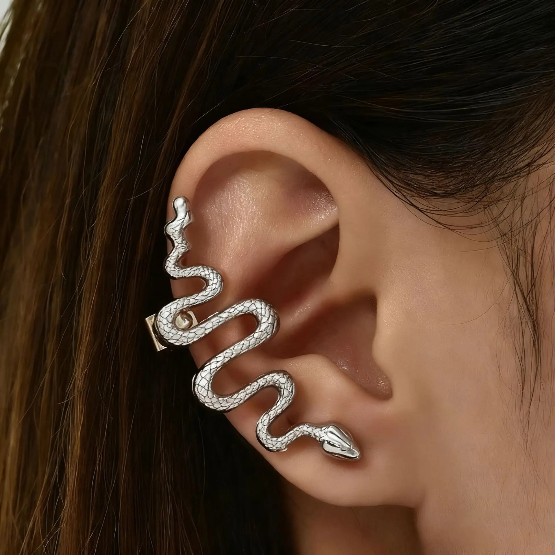 American creative trend personality earrings snake bone clip alloy earrings music festival punk hip-hop style fashion versatile