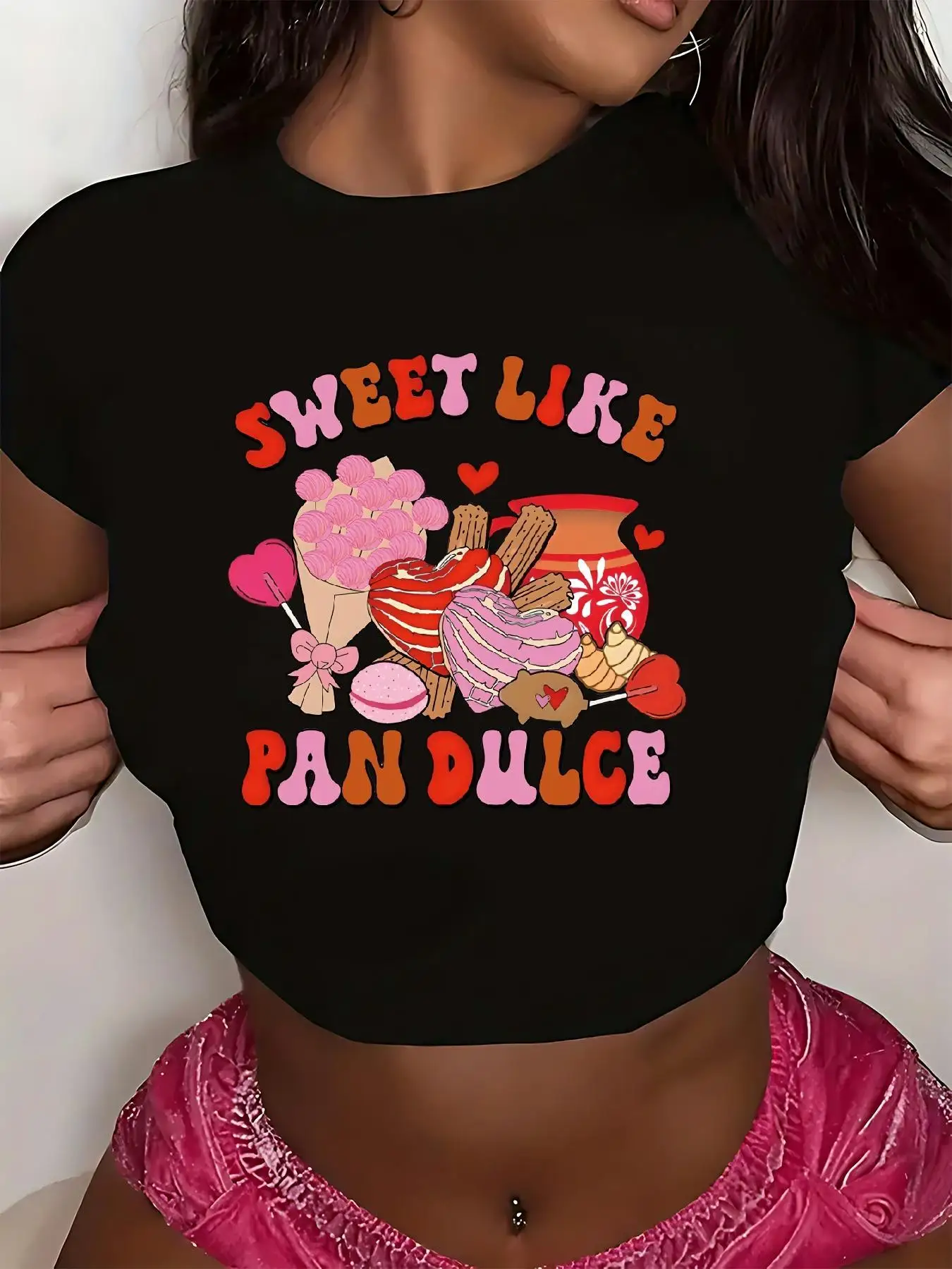 Fashionable Crop Aesthetic Crop Valentine'S Day Featuring XOXO Roses Chocolates Cute Cats Lovely Dwarfs and Sweet Heart Prints