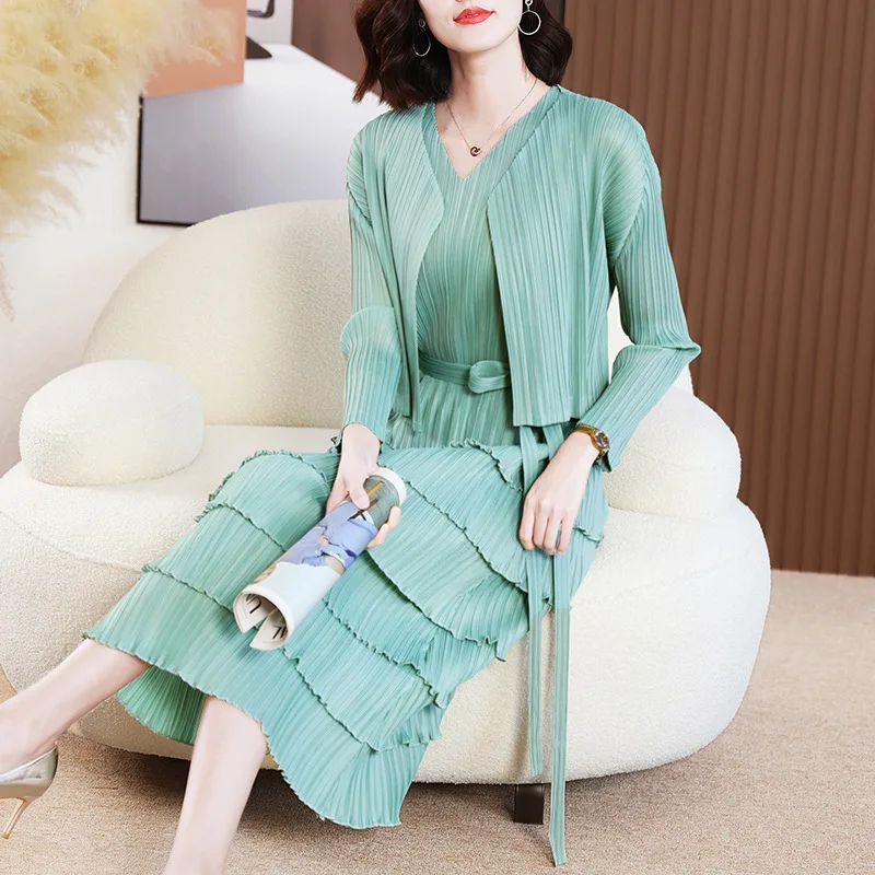 

Dress Suit For Women 45-75kg 2023 Spring New Fashion Ladies Stretch Miyake Pleated Clothing Set Jacket + V Neck Cake Dress
