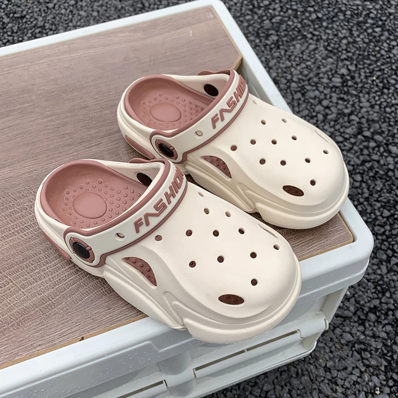 Children's Croc Shoes Summer New Style Boys' Non-Slip Soft Sole Sandals for Older Boys and Girls Two-Way Wear Slippers image 2