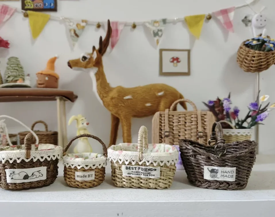

Handwoven Mini Basket Set for Dollhouse, Paper Vine Rattan Fruit Basket Flower Basket Pet Bed, 1:6 Scale Miniature Accessories