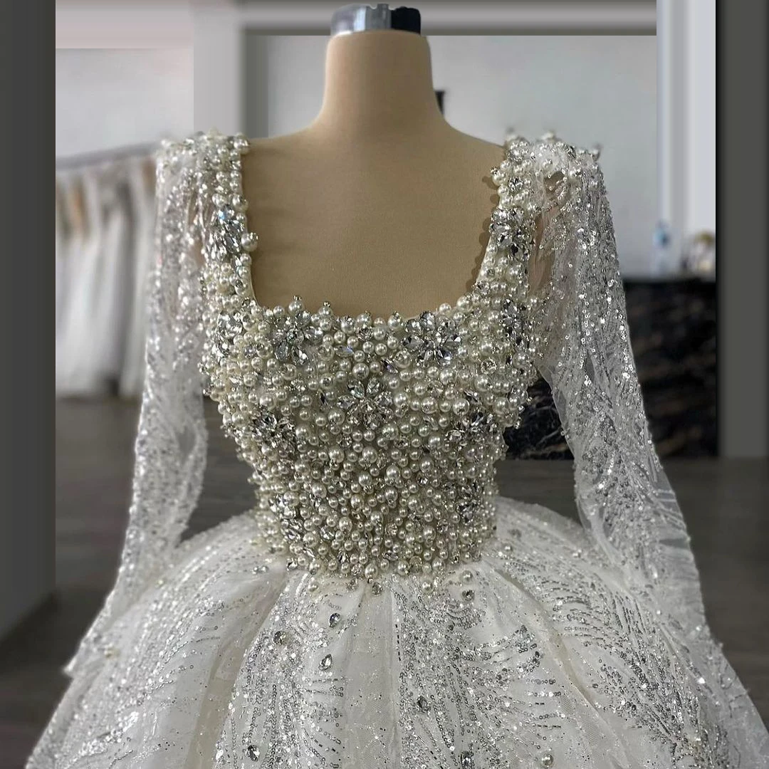 Customized Beaded Engagement Bridal Dress Gorgeous Ball Dress Wedding Dress Middle Eastern Long Sleeve Bridal Evening Dres