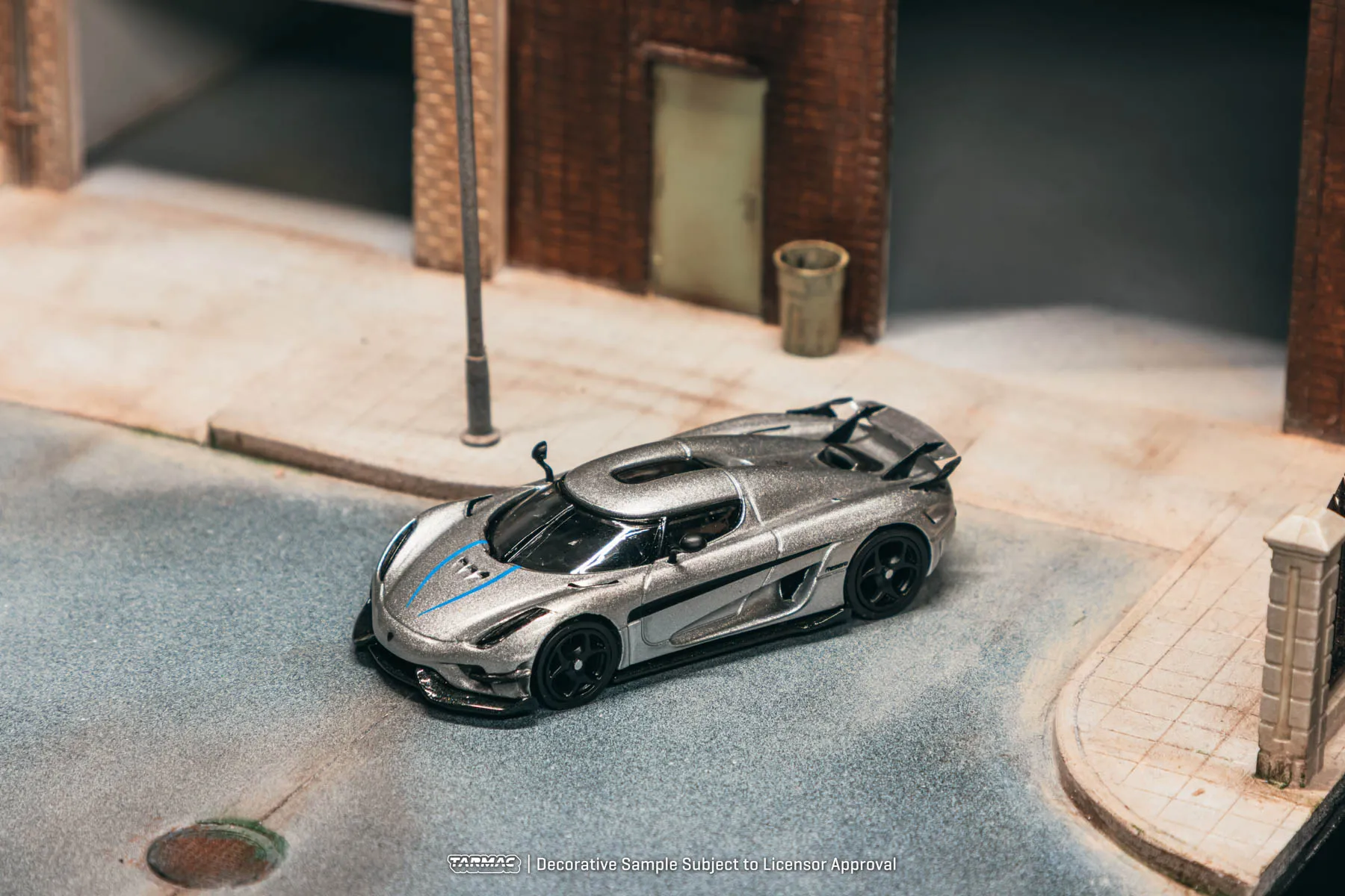 PreSale TW 1/64 Diecast نموذج سيارة Koenigsegg Regera فضي معدني/أزرق لهجات عالية الأداء طبعة محدودة هدية