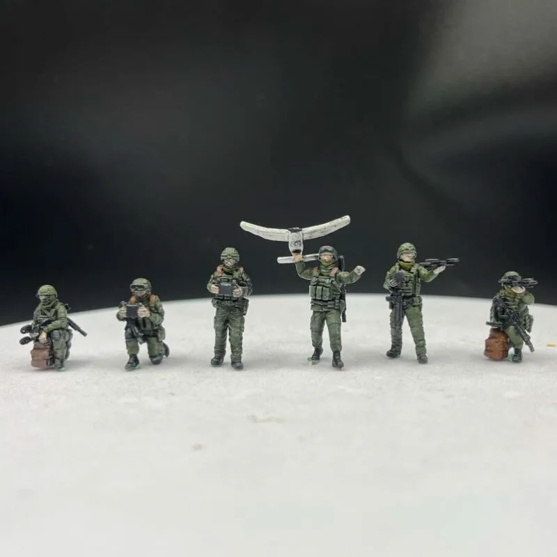 

Раскрашенная модель в масштабе 1:72, 6 шт., русская команда дрона, солдаты, экшн-фигурки, игрушки, аксессуары для сцены, коллекция кукол, подарки для фанатов