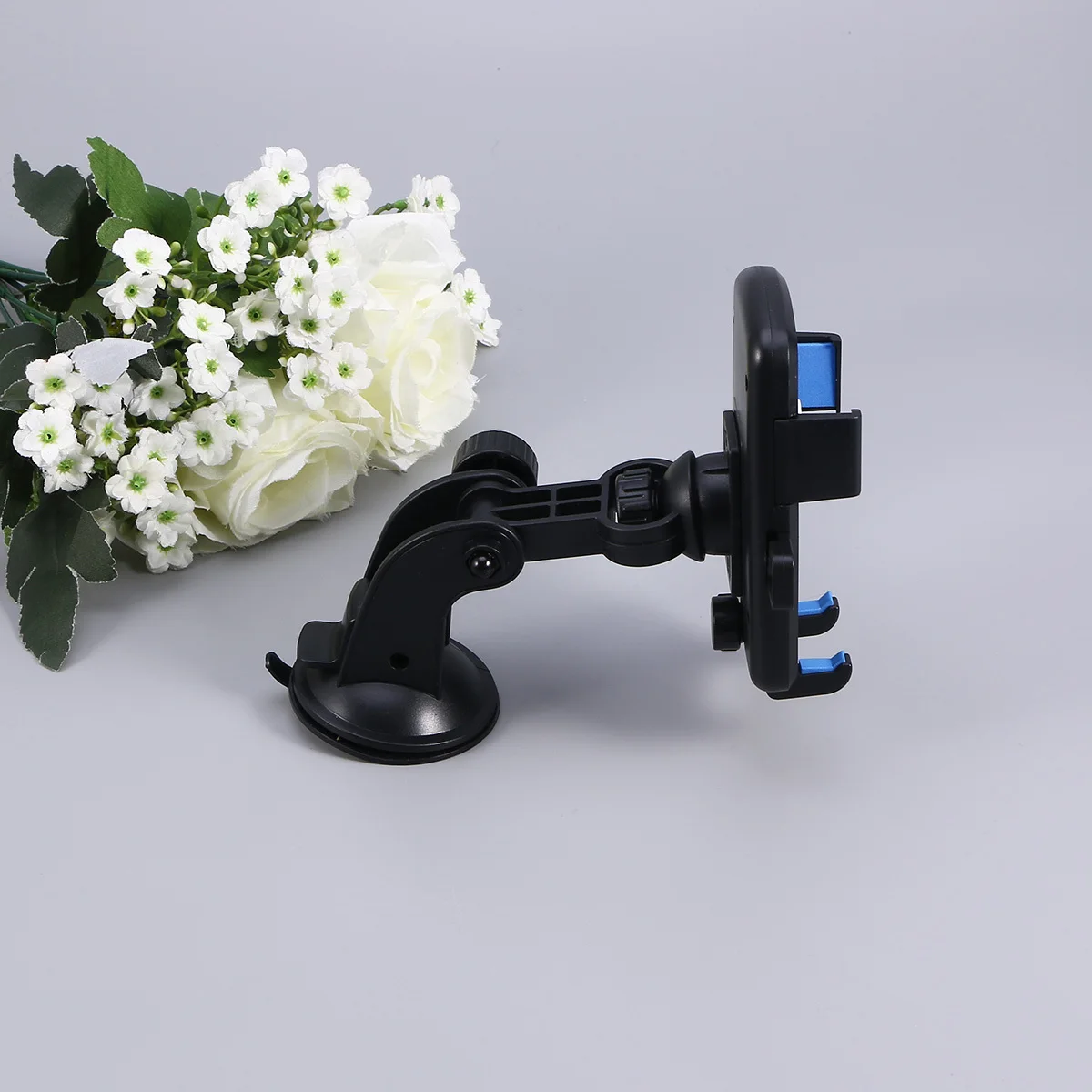 

Universal Car Mounted Phone Holder 360 Rotateable Suction Cup Stand for Smartphones Secure Fit on Smooth Surfaces Easy Install