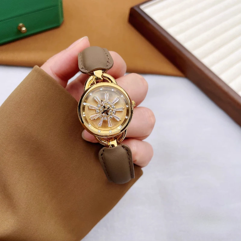 Classic Trend Ladies Watch Elegant Simple Retro Waterproof 2025 Quartz Watch Birthday Gift