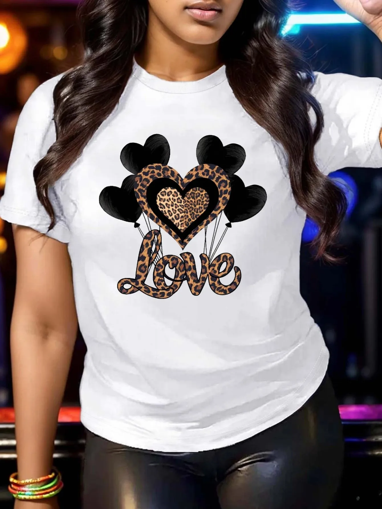 

Fashion letter anime printed women's round neck pure cotton T-shirt simple design comfortable and breathable