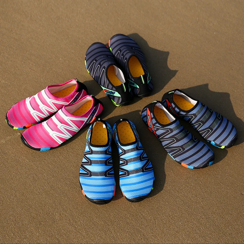 

Men's and Women's Aqua Shoes Quick Drying Beach Water Shoes Unisex Swimming Barefoot Shoes Slip on Surfing Upstream Sneakers