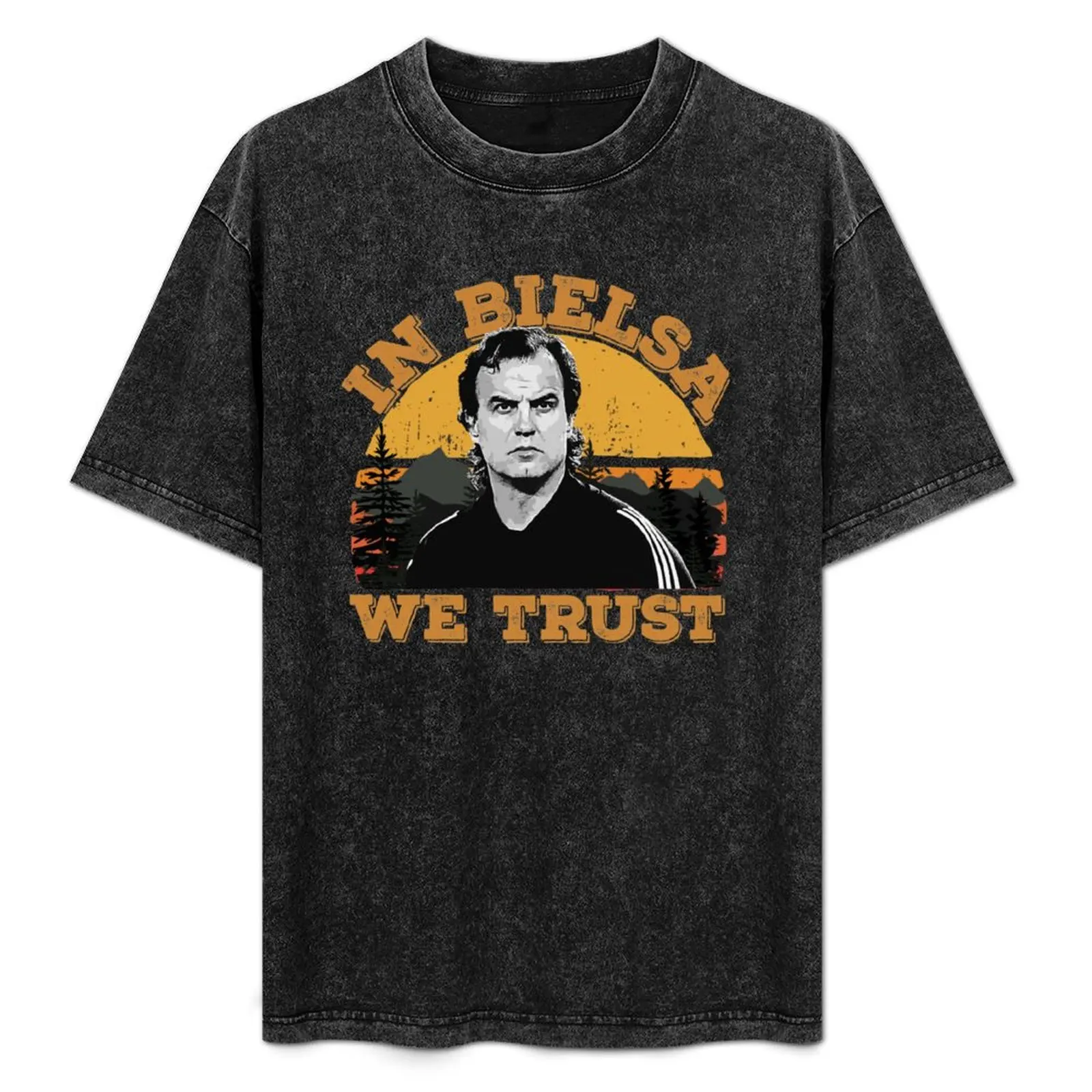 Camiseta de manga corta resistente a los olores con la frase 'en marcelo bielsa confiamos'