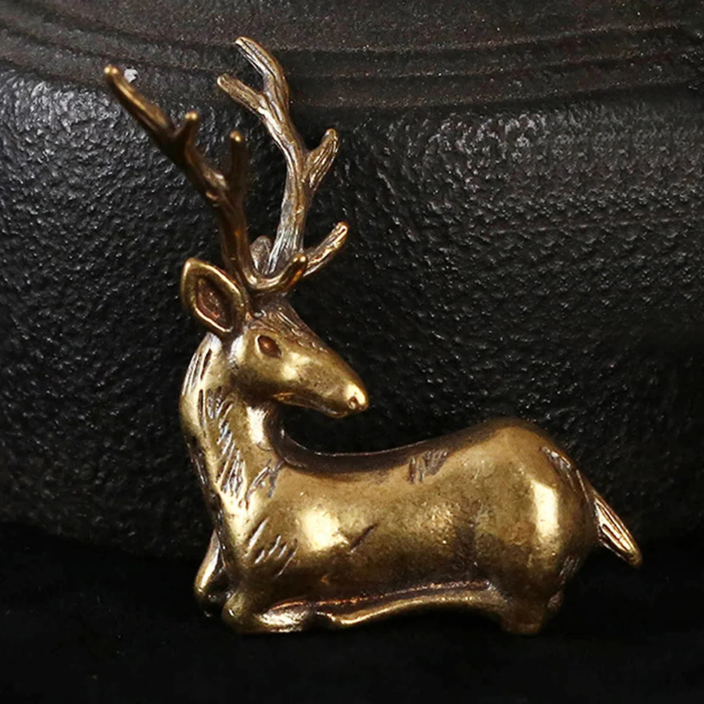 

2Pcs Deer Adornment Brass Statue Style Home Car Desktop Decor Highly Simulated Vivid Atmosphere Gift Deer Ornament