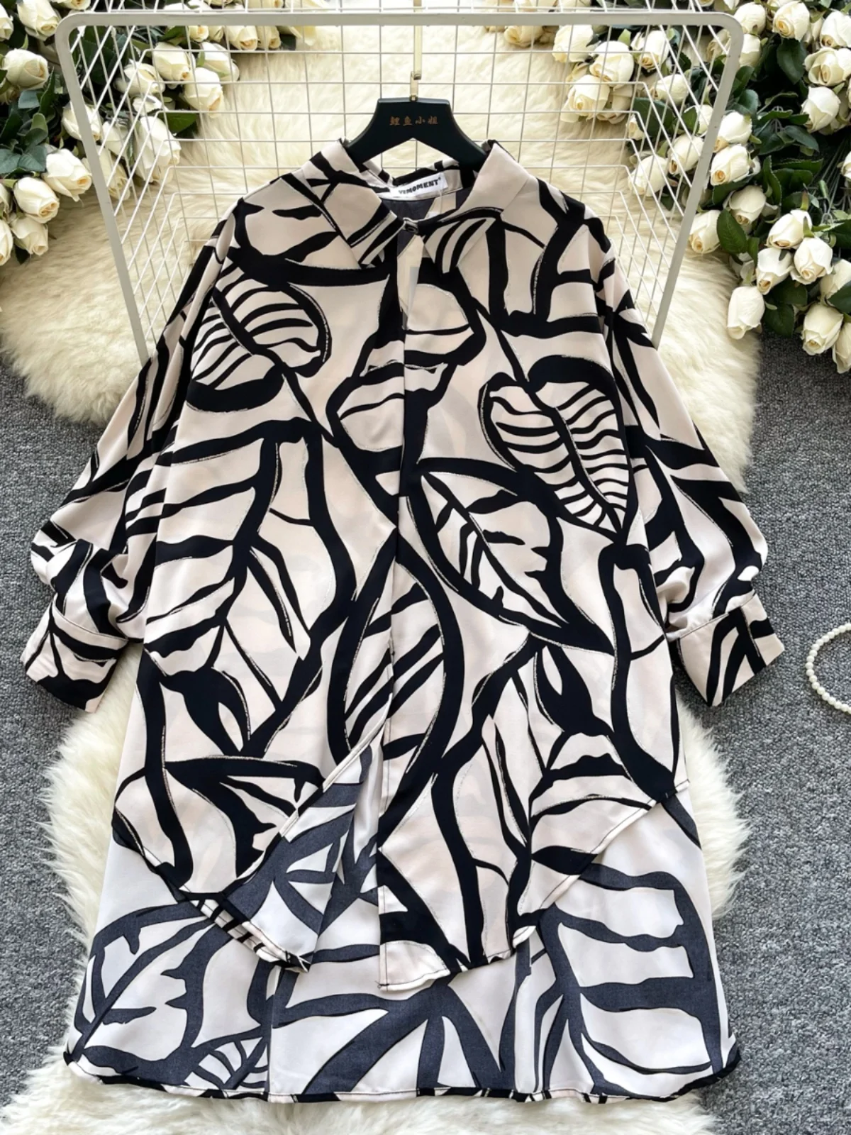 قميص نسائي أنيق غير رسمي على طراز هونج كونج، متعدد الاستخدامات، فضفاض للتخسيس، مخفي بأكمام طويلة، مطبوع، غير رسمي #1