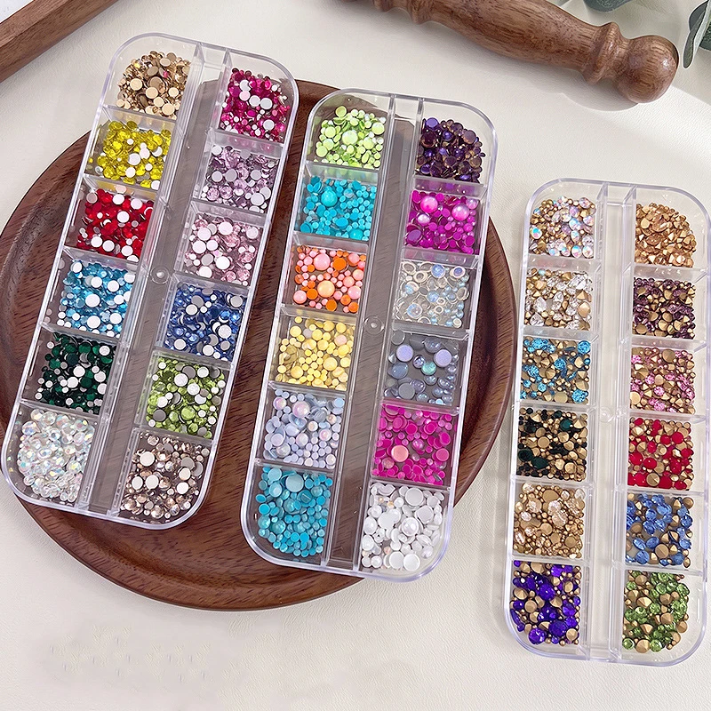Crystal Bead Mix - 12 Grids Gemengde Grootte Kleurrijke Platte/Puntige