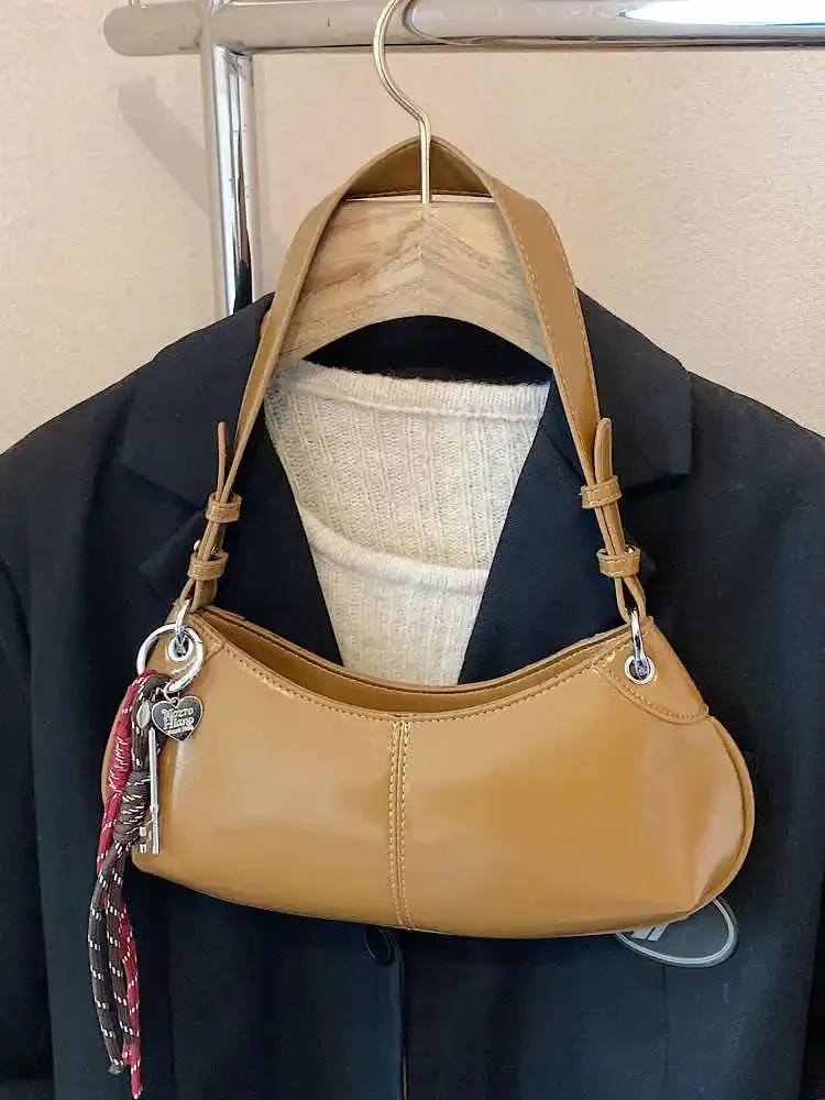 

Korean Simple Versatile Women Underarm Bags 2025 New Soft Leather Commuter Shoulder Bag Female Fashion Dumpling Pack