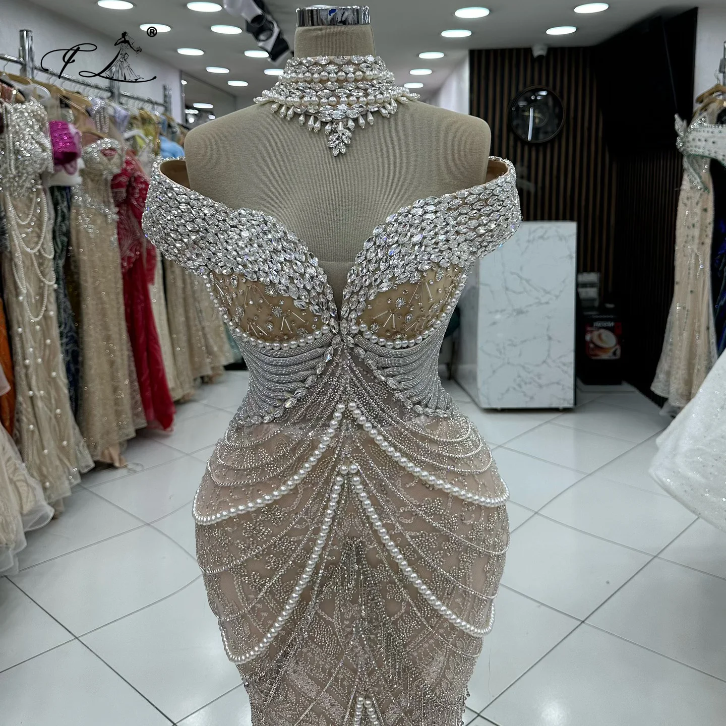 Off Shoulder Beaded Mermaid Evening Dress 2025 Arabic Crystal Ruched Celebrity Dress for Women Customized Vestidos De Fiesta