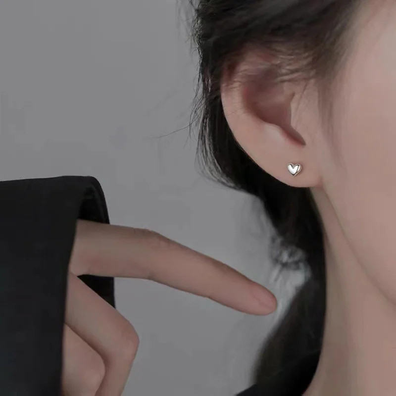 

Love Heart Stud Earrings For Women Cute Elegant Birthday Gifts Jewelry Simple Fashion Exquisite Fine Earrings Christmas Gifts