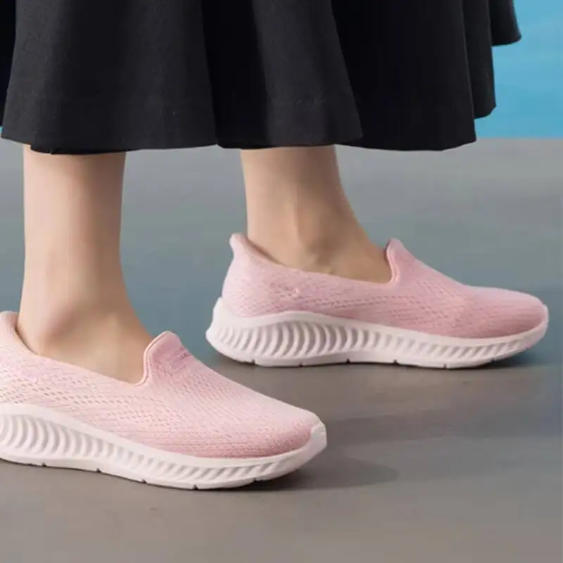 

Женская повседневная обувь Skechers, обувь для ходьбы, легкая комфортная обувь с амортизацией 125644-LTPK, последняя модель