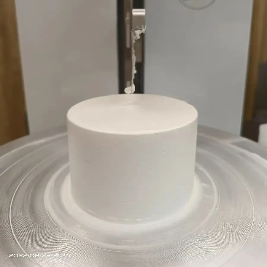 آلة تعبئة طلاء ونشر كريمة الكعك الأوتوماتيكية ، آلة توزيع زخرفة الخبز الكهربائية ، آلة التنعيم