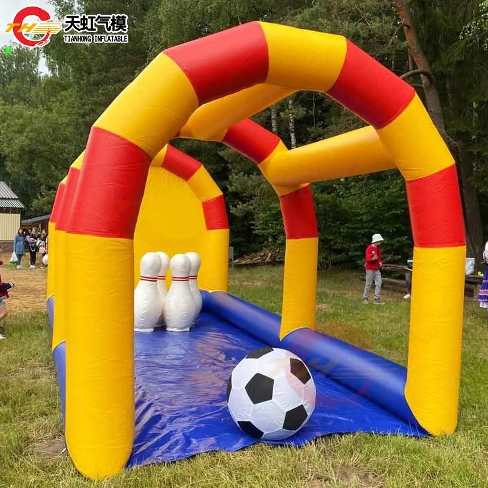 3x7x3mH comercial enorme inflável futebol boliche jogo de tiro aluguel ao ar livre pinos de boliche infláveis e bolas brinquedos de carnaval