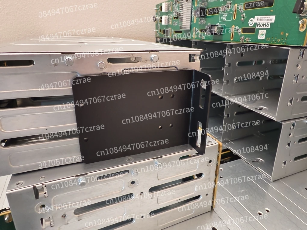 5212m4 hard disk cage rack hanging ears, a pair of cabinet fixed ears, and the machine head fixed hanging ears